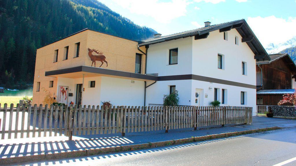 Haus Alpenglueck Lägenhet Kaunertal Exteriör bild